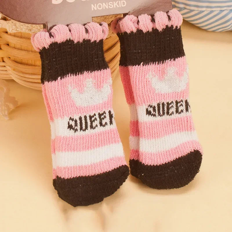 Winter Anti-Slip Pet Socks – 4pcs Warm Paw Protectors for Dogs & Cats
